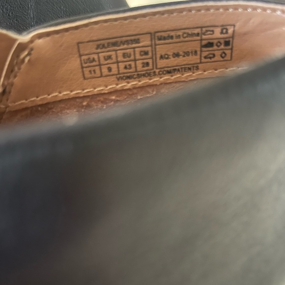 COPY - Vionic Jolene Ankle Boot - Size 11 - Picture 6 of 7